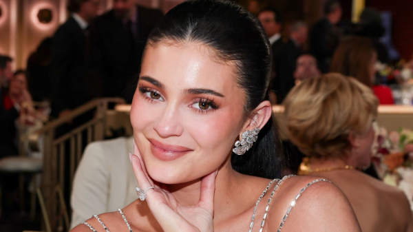 Kylie Jenner Dunks Her Face in a Special Ice Bath Before Getting Her Makeup Done